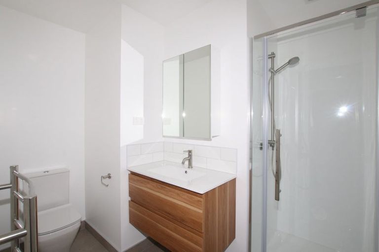 Photo of property in 2a Otaimako Place, Mangere, Auckland, 2022