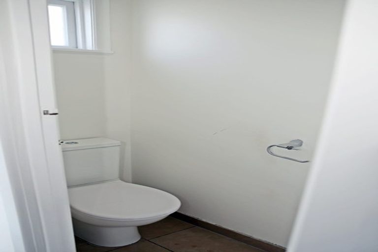 Photo of property in 1/3 Fentham Road, Hauraki, Auckland, 0622