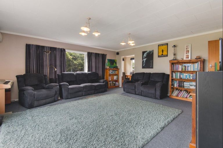 Photo of property in 6 Wye Street, Rongotea, 4476