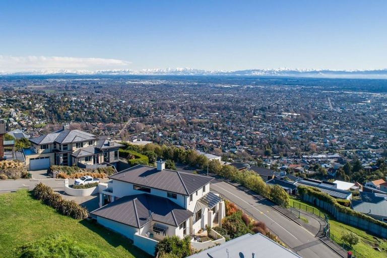 Photo of property in 1 Stonewall Place, Huntsbury, Christchurch, 8022