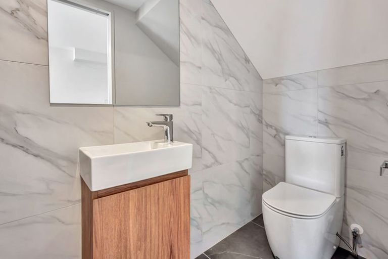 Photo of property in 7/24 Tomo Street, New Lynn, Auckland, 0600