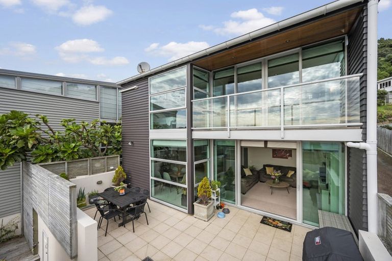 Photo of property in 36 Mantell Street, Seatoun, Wellington, 6022