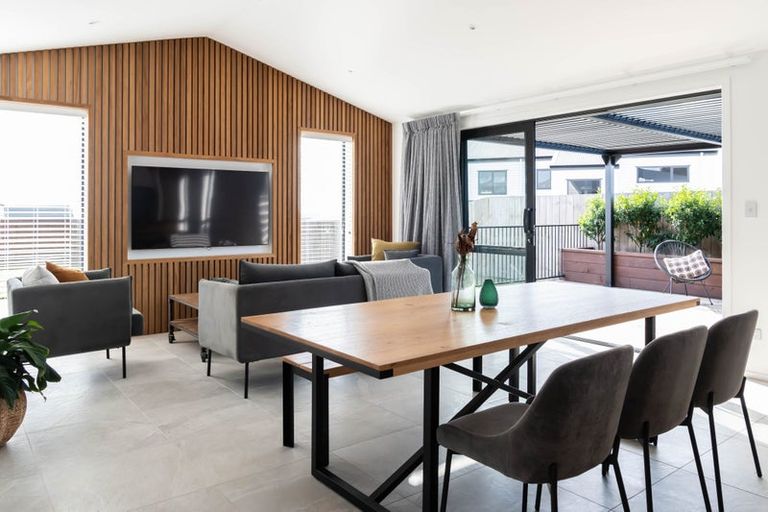 Photo of property in 38 Vintry Drive, Huapai, 0810