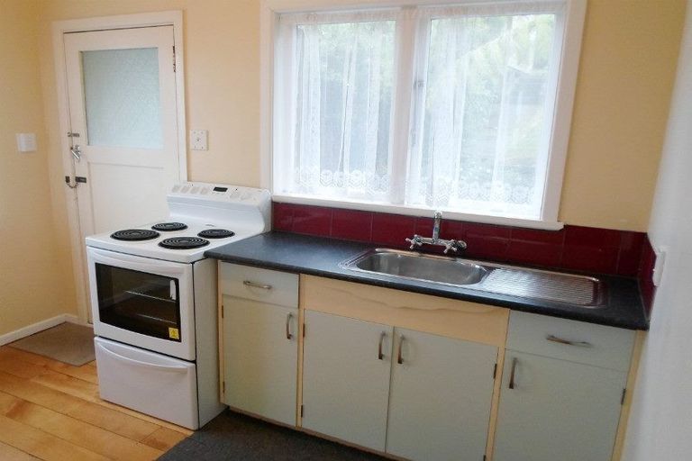 Photo of property in 31 Chesterton Street, Johnsonville, Wellington, 6037