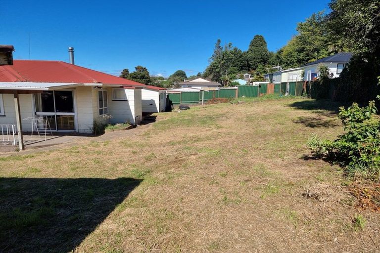 Photo of property in 17 Gordon Road, Western Heights, Rotorua, 3015