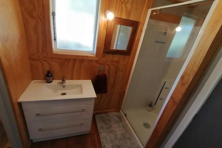 Photo of property in 7 Messenger Terrace, Oakura, 4314