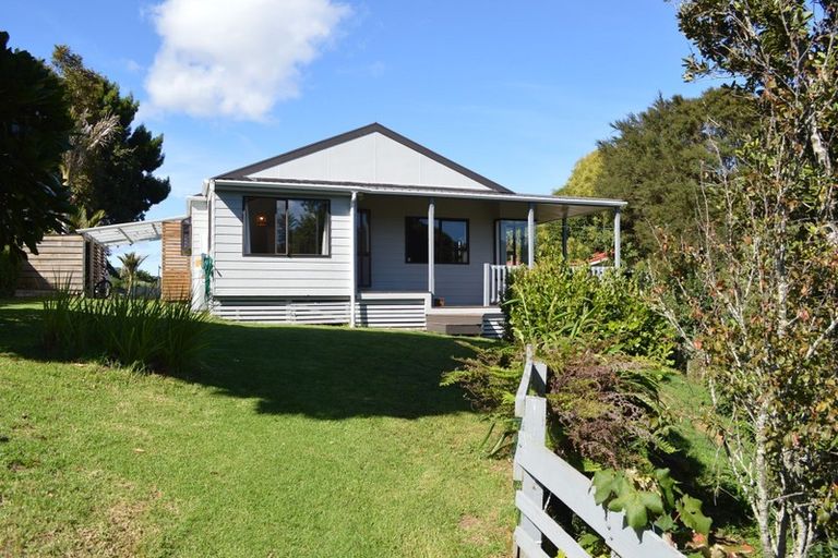 Photo of property in 2135 Rings Road, Coromandel, 3506