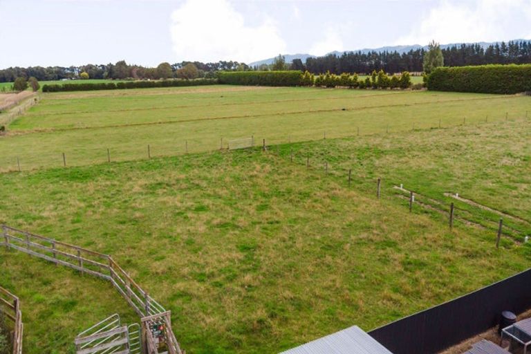 Photo of property in 14 Aerodrome Road, Dannevirke, 4972