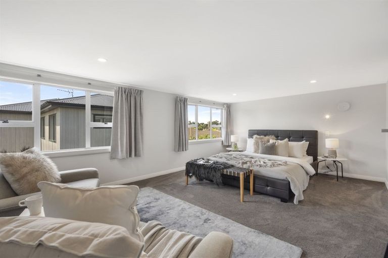 Photo of property in 3 Ussher Place, Pakuranga Heights, Auckland, 2010