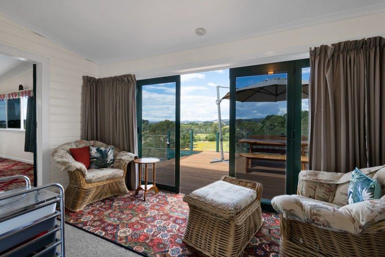 Photo of property in 14 Ngapapa Street, Urenui, 4375