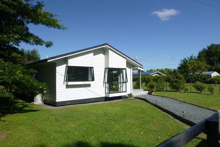Photo of property in 146 Boord Crescent, Kumeu, 0891