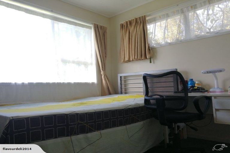 Photo of property in 58 Allington Road, Karori, Wellington, 6012