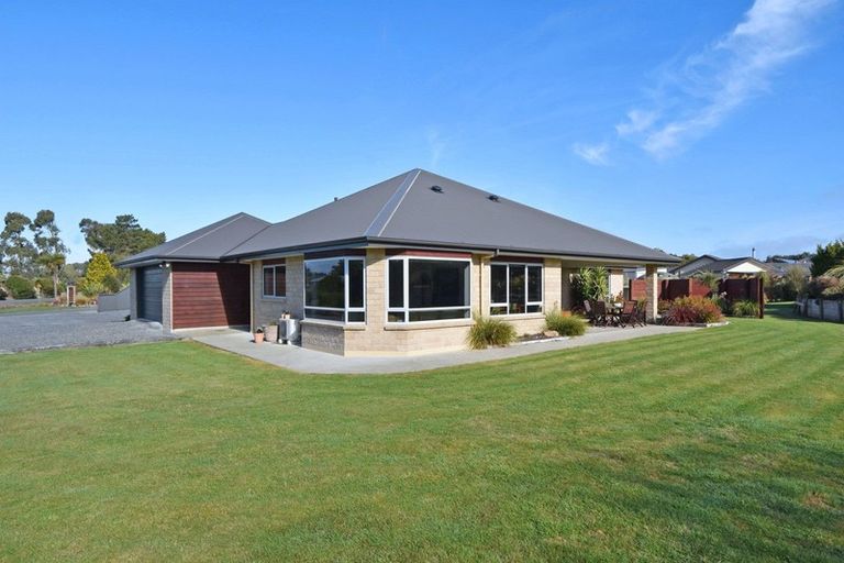 Photo of property in 130 Oreti Road, Otatara, Invercargill, 9879