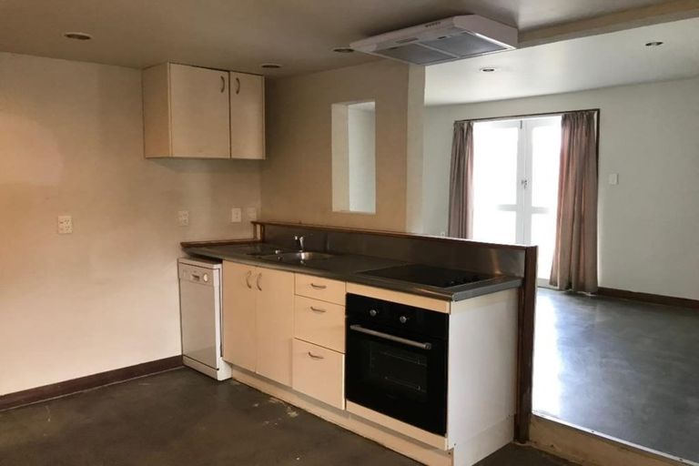 Photo of property in 81 Lauderdale Road, Birkdale, Auckland, 0626