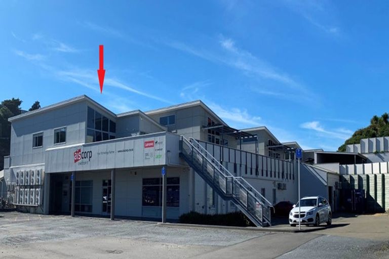 Photo of property in 1/9 Broderick Road, Johnsonville, Wellington, 6037