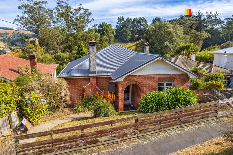 Photo of property in 26 Barr Street, Kenmure, Dunedin, 9011