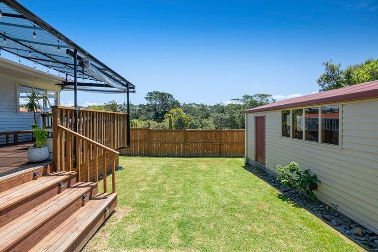 Photo of property in 1/50 Kaipatiki Road, Glenfield, Auckland, 0629