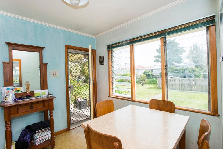 Photo of property in 215 Lytton Road, Elgin, Gisborne, 4010