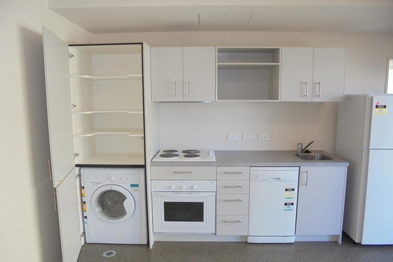 Photo of property in The Peak Apartments, 405/170 Taranaki Street, Te Aro, Wellington, 6011