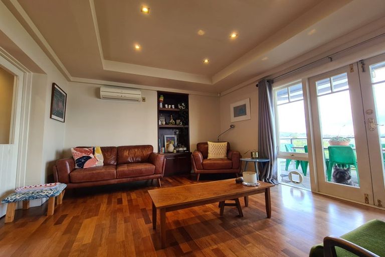 Photo of property in 28 Main Road, Mount Pleasant, Christchurch, 8081