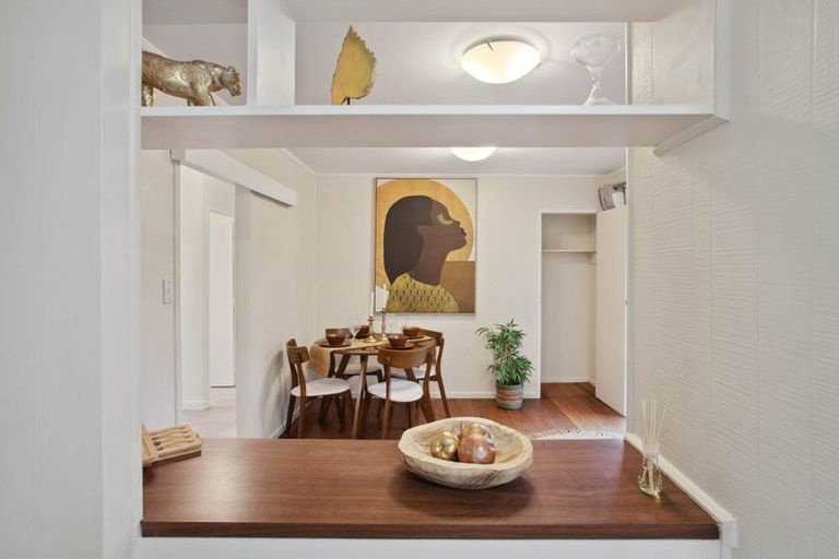 Photo of property in 82 Glen Road, Ranui, Auckland, 0612