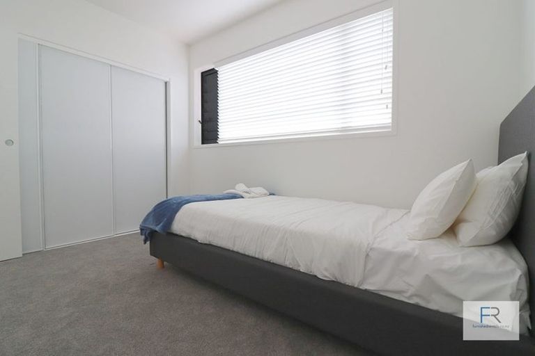 Photo of property in 4 Tapuwae Way, Mangere Bridge, Auckland, 2022