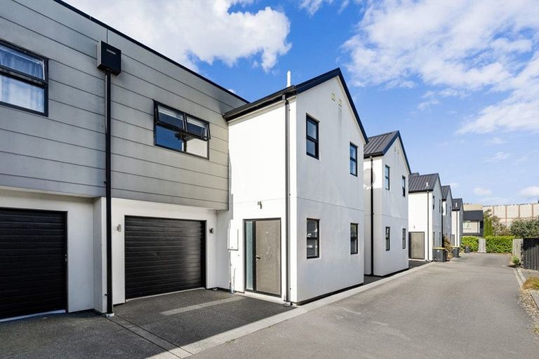 Photo of property in 6/34 John Campbell Crescent, Hillmorton, Christchurch, 8024