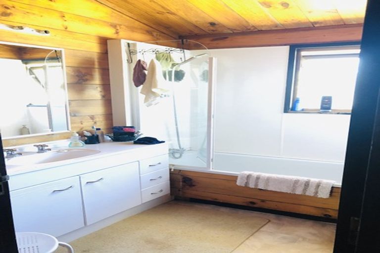 Photo of property in 8 Hailes Road, Whenuapai, Auckland, 0814