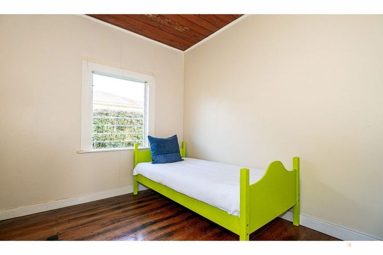 Photo of property in 243 Talbot Street, Geraldine, 7930