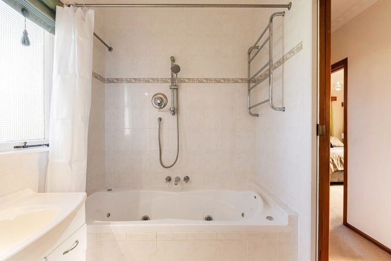 Photo of property in 27 Valley Road, Mangapapa, Gisborne, 4010