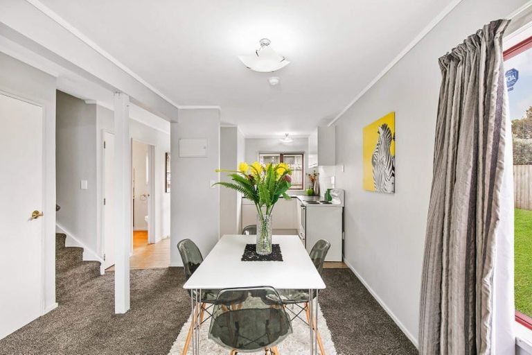 Photo of property in 1/21 Solveig Place, Randwick Park, Auckland, 2105