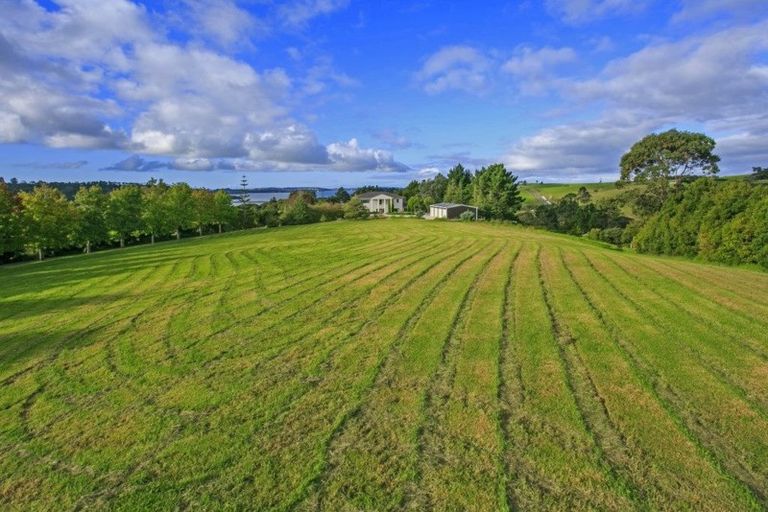 Photo of property in 64 Okura River Road, Okura, Albany, 0792