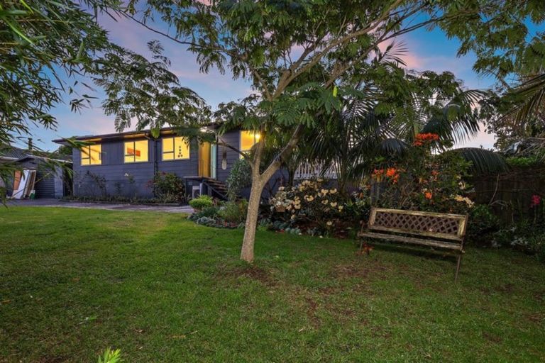 Photo of property in 42a Forest Hill Road, Henderson, Auckland, 0612