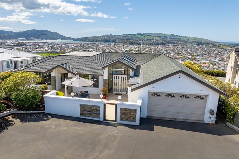 Photo of property in 95 Easther Crescent, Kew, Dunedin, 9012