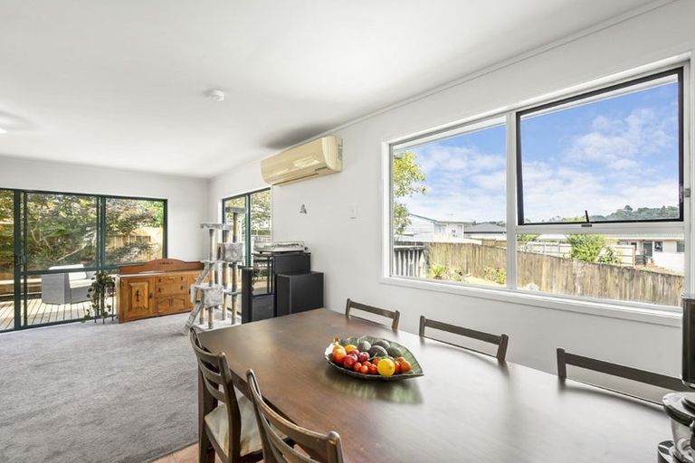 Photo of property in 4 Spinella Drive, Bayview, Auckland, 0629