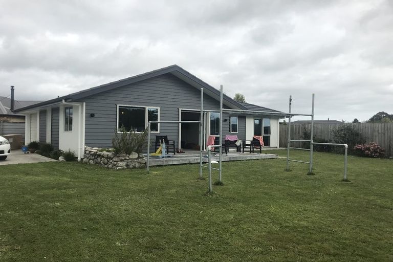 Photo of property in 32 Eastons Road, Westport, 7825