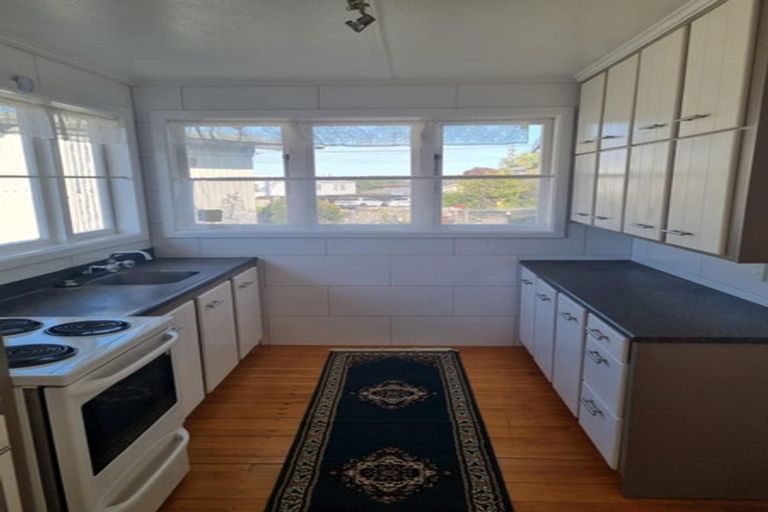 Photo of property in 834a Whangaparaoa Road, Manly, Whangaparaoa, 0930