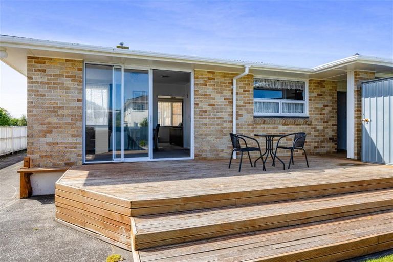Photo of property in 7 Mccarthy Street, Hawera, 4610
