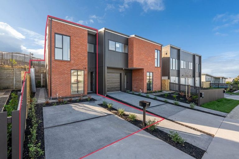 Photo of property in 30b Kukuwai Avenue, Red Beach, 0932