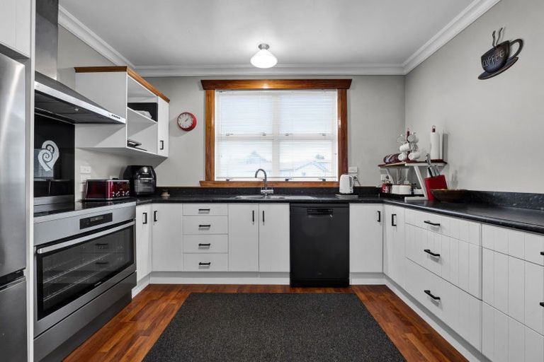 Photo of property in 48 Regan Street, Stratford, 4332