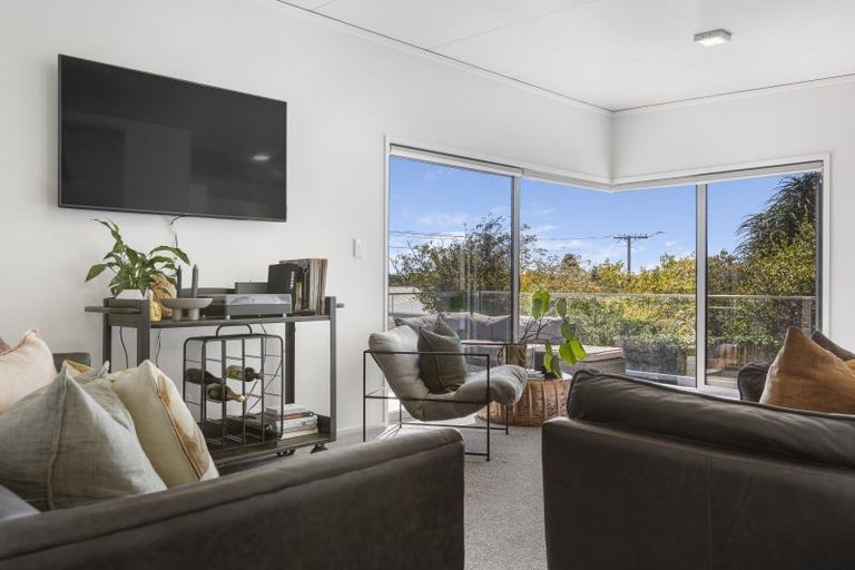 Photo of property in 1a Gordon Street, Glen Avon, New Plymouth, 4312