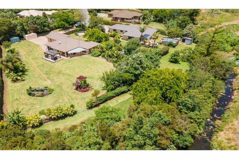 Photo of property in 14 Campbell Lane, Kerikeri, 0230