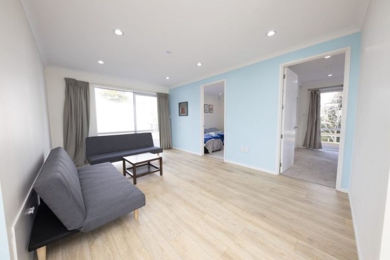 Photo of property in 14 Ellison Place, Pakuranga Heights, Auckland, 2010