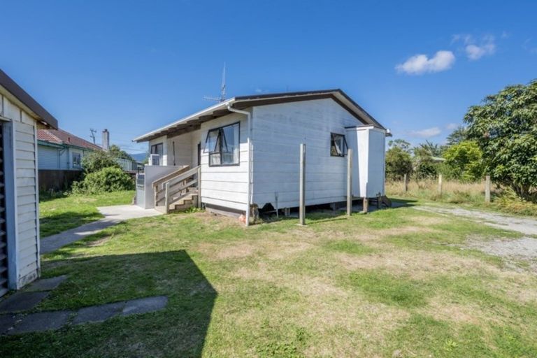 Photo of property in 68a Hokio Beach Road, Levin, 5510