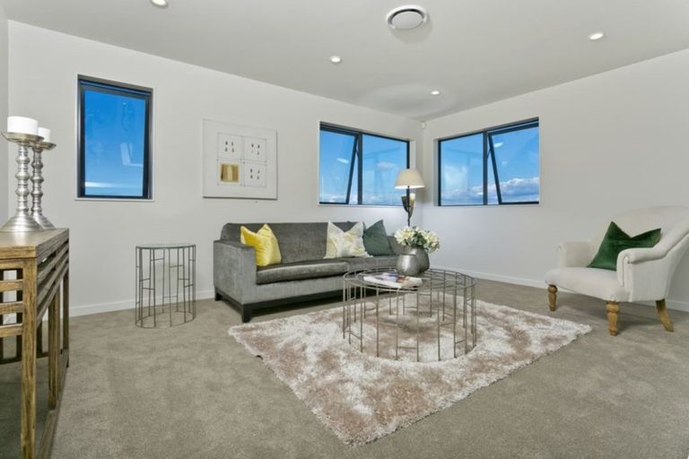 Photo of property in 4 Tawatawa Street, Long Bay, Auckland, 0630