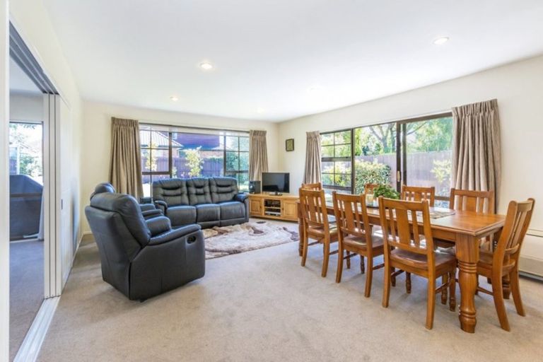 Photo of property in 35 Westmont Street, Ilam, Christchurch, 8041