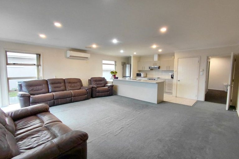 Photo of property in 10 Titirangi Crescent, Parklands, Christchurch, 8083