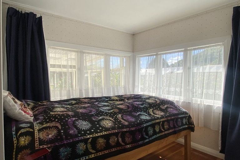 Photo of property in 7 Canterbury Street, Picton, 7220