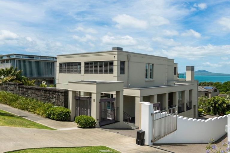 Photo of property in 17 Brighton Terrace, Mairangi Bay, Auckland, 0630