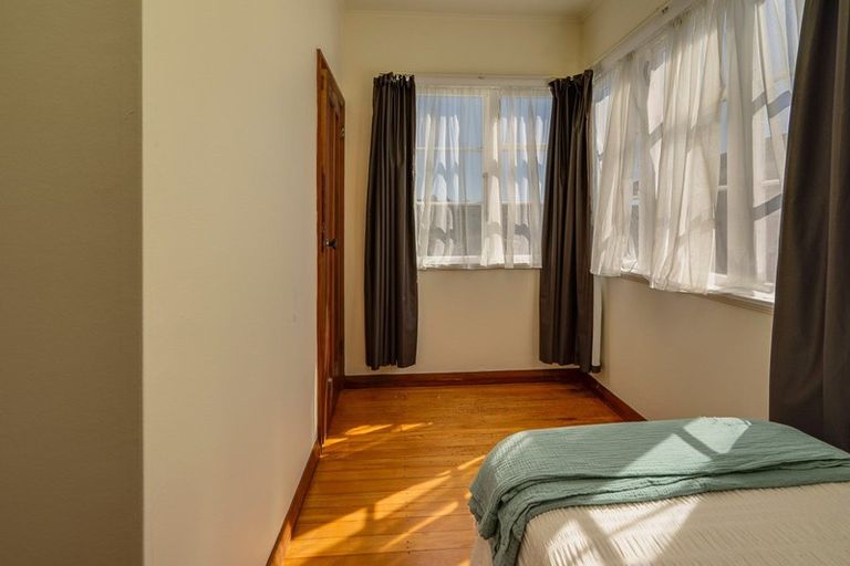 Photo of property in 128 Waimea Road, Nelson South, Nelson, 7010